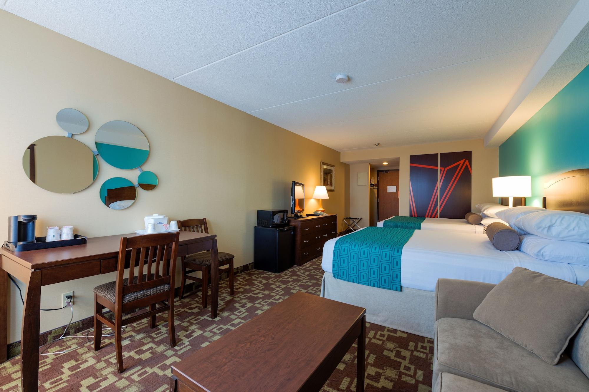 Howard Johnson Plaza By Wyndham By The Falls Niagara Bagian luar foto