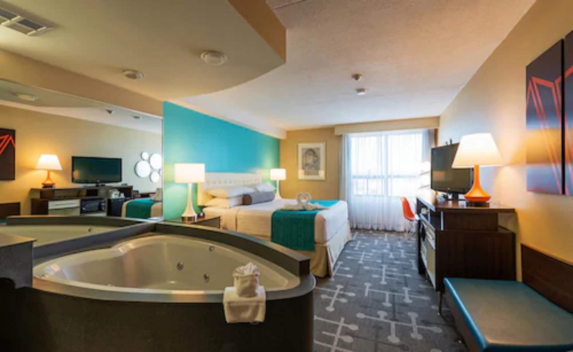 Howard Johnson Plaza By Wyndham By The Falls Niagara Bagian luar foto